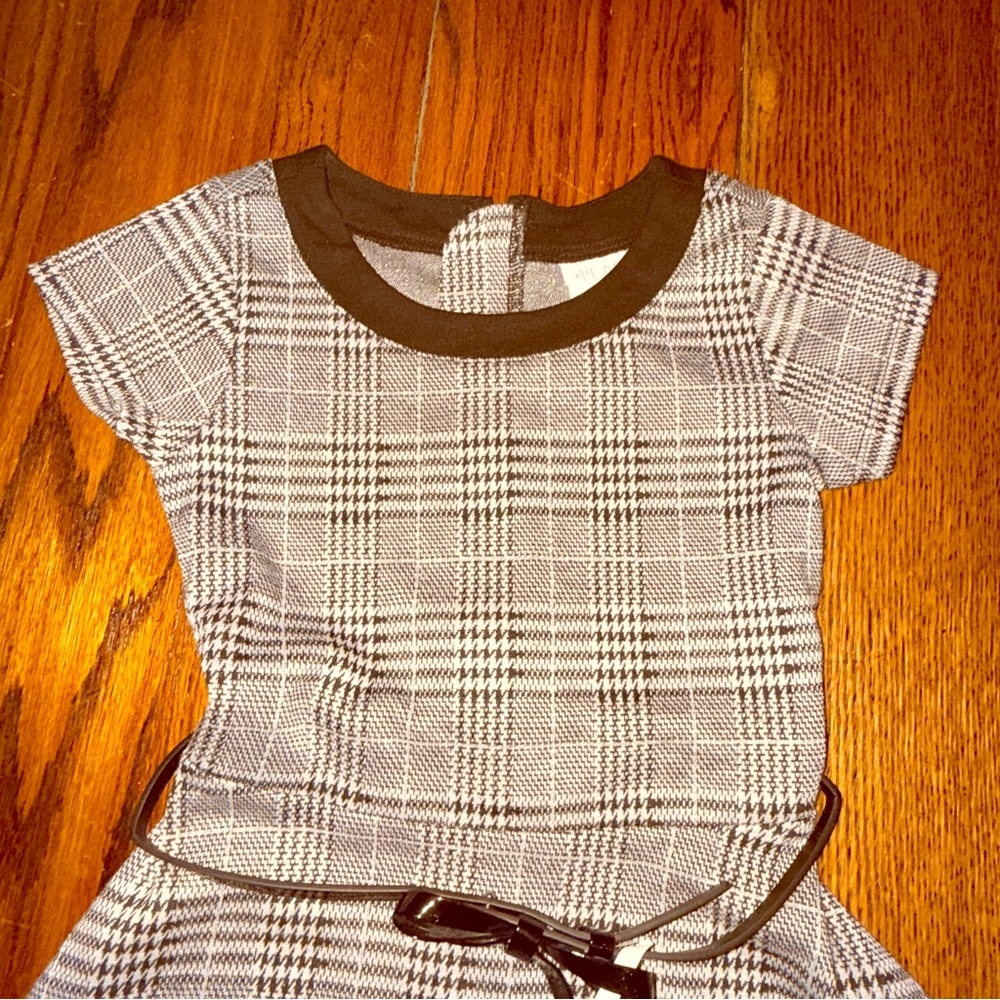 The Childrens Place NWT Girls Plaid Short Sleeve Dress Sz 6x/7 Black & White DU - Picture 3 of 7